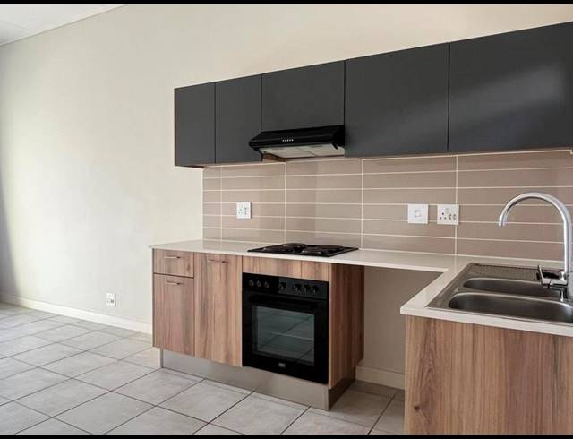 2 BEDROOM PROPERTY TO RENT IN GREENBAY ECO ESTATE